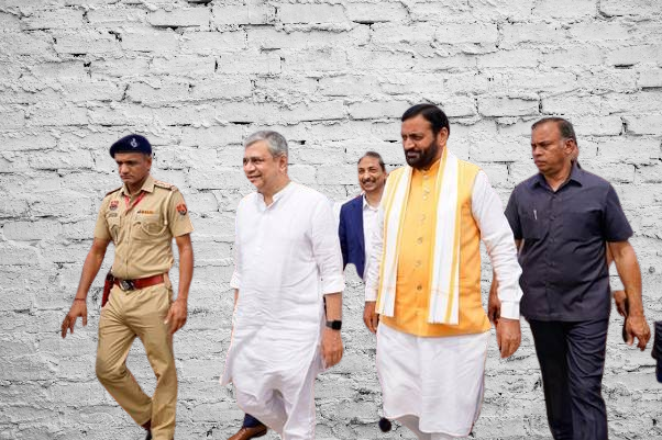 भारत को मिला सबसे बड़ा ऑटोमोबाइल कार्गो टर्मिनल: अश्विनी वैष्णव ने मानेसर में ‘गति शक्ति मल्टी-मॉडल कार्गो टर्मिनल’ का किया उद्घाटन