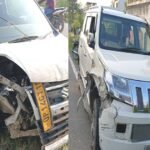 नियरा थाना क्षेत्र में बोलेरो और वैगनआर की टक्कर के बाद क्षतिग्रस्त वाहन...